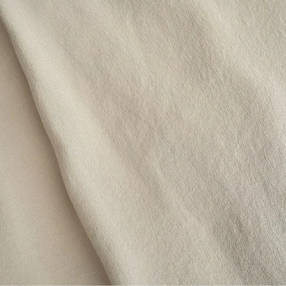 WHBM Silk Utility Blouse Size 4 Tan Long Sleeve Surplice V Neck High Low Casual - Picture 13 of 14